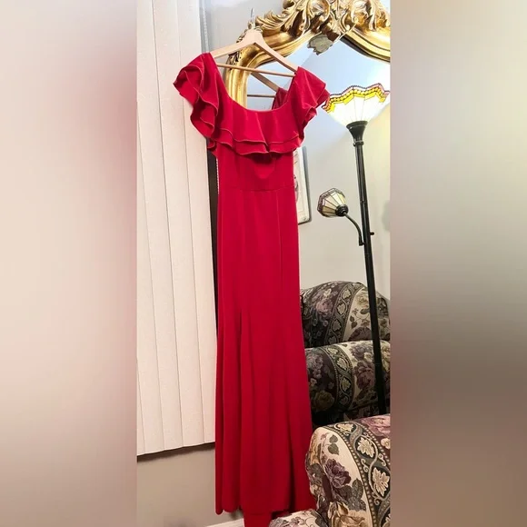 WINDSOR Red Ruffled-Off The Shoulder Dress - Picture 4 of 9